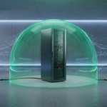 Deutsches Server-Rack mit translucentem grünem Schutzschild. Daten fließen rein nicht raus