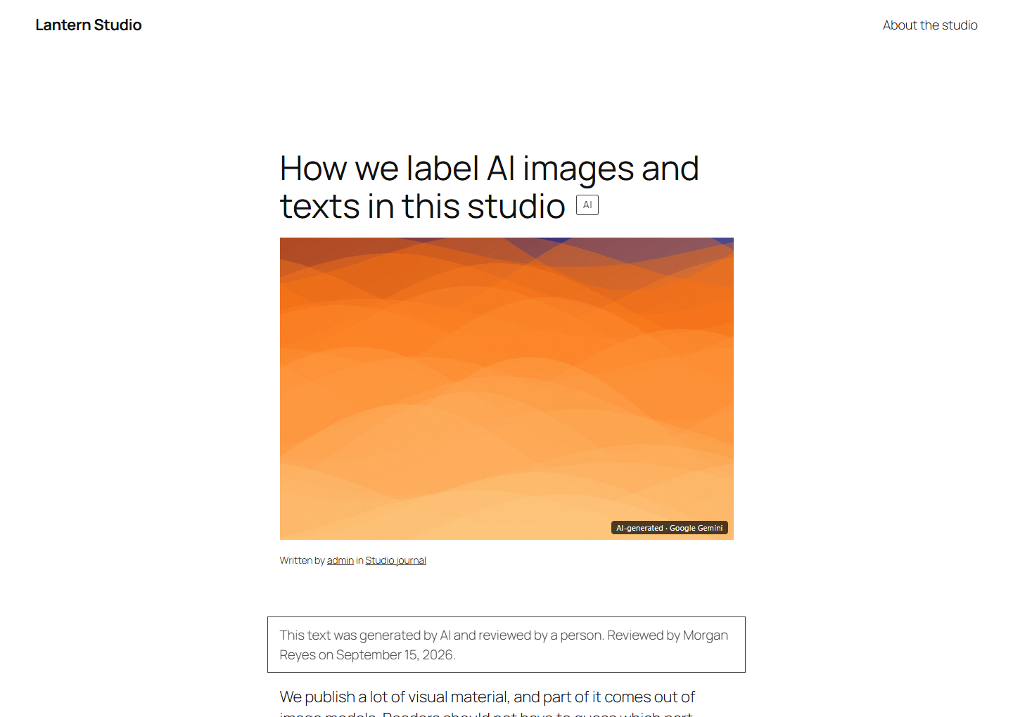 Frontend-Ansicht mit KI-Badge am Bild und Hinweis ueber einem KI-geschriebenen Text